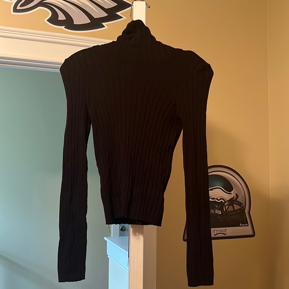 Women’s DIVIDED Long Sleeve Crop Top XS